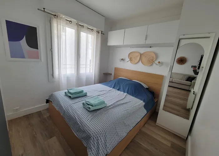 Cocon, Centre St Raphael, A 1min